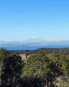 見晴らし最高でも全て室内作業♪